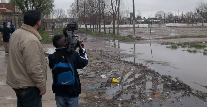 El proyecto Cronistas Barriales tiene como objetivo capacitar a jóvenes de los barrios de Quilmes en lenguaje, producción y posproducción audiovisual.