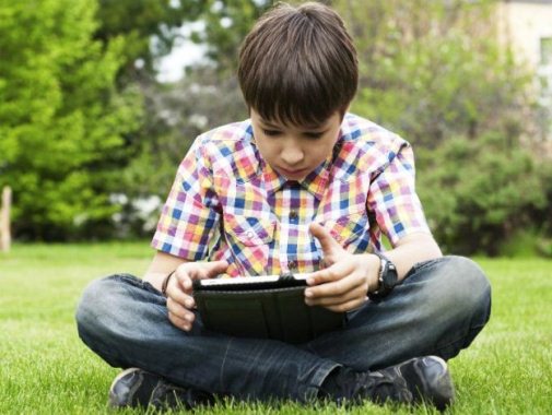nino_tableta_ipad